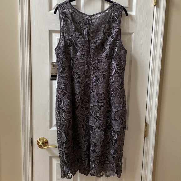 NWT Silver Adrianna Papell Evening Gown - Picture 4 of 6